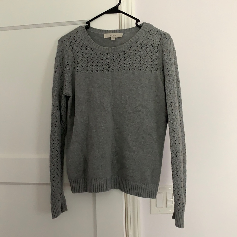 LOFT beautiful grey pointelle sleeve sweater